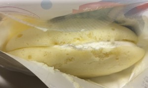 上面には、袋にくっつかないように、フィルムがついています。細かい気配り!