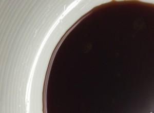 醤油のたれは、しっかりした色です。 薄味というわけではありません。