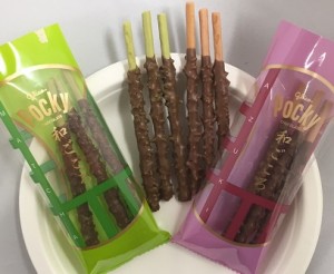 プレッツェルまで抹茶色と あずき色! 感動的です。