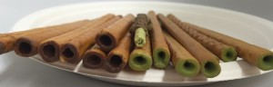 次に試食する、和ごころを一本上に乗せてみました。 太さ、伝わりますか? わかりにくですね。残念。