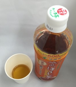 比較がないですが、ほうじ茶って こういう色ですよね。