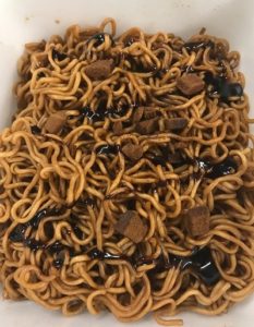 出来上がり! デザート?焼きそば?