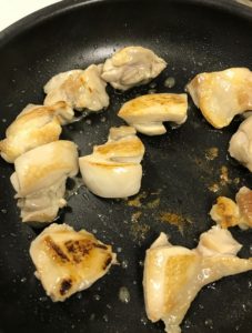 お腹空いてる時間だったので、鶏肉焼いただけでも美味しそう!