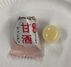 懐かしいタイプのキャンディというより、飴玉!